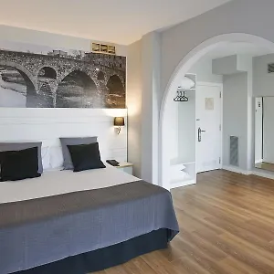 Pamplona *** Vic