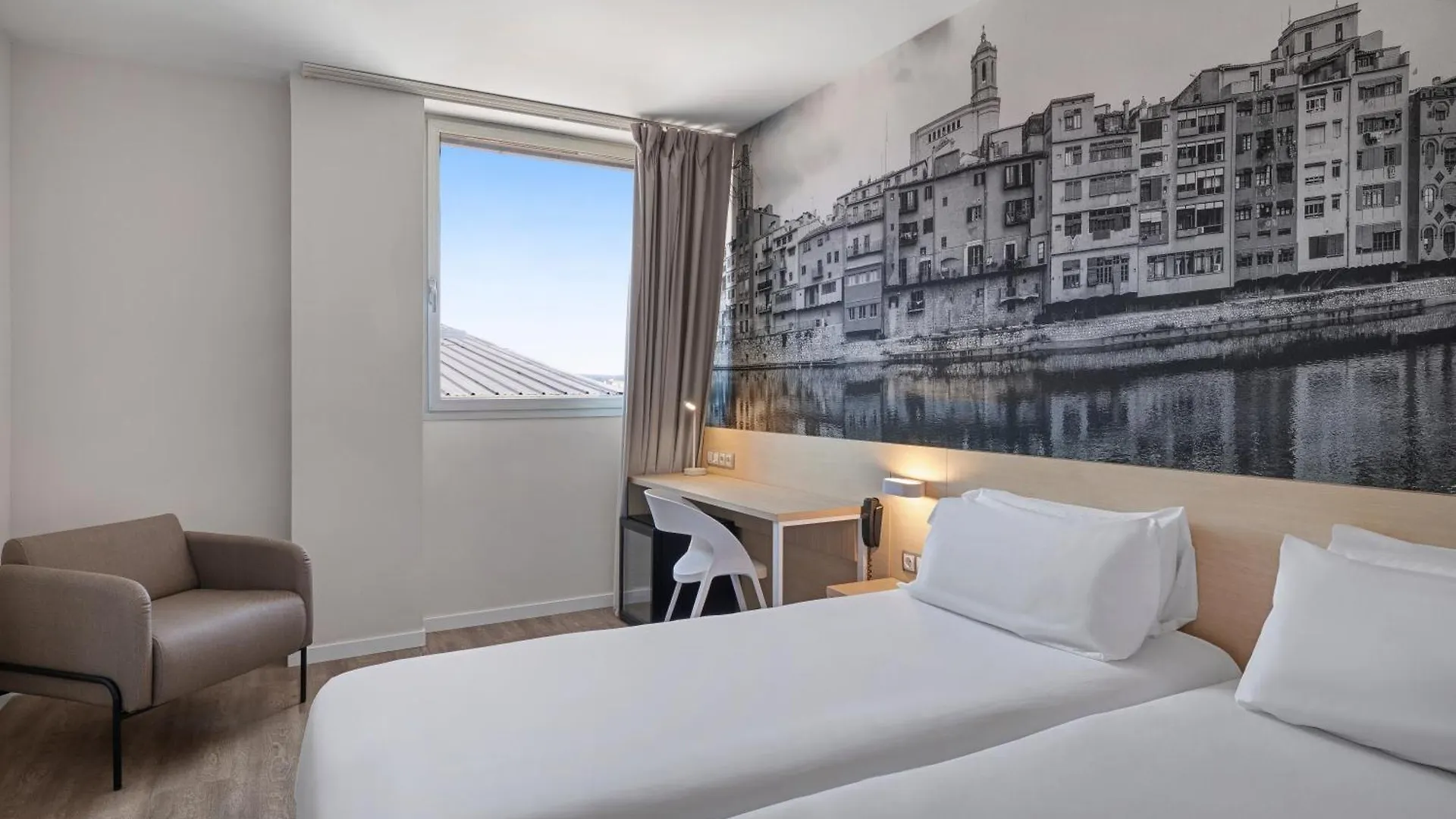 B&B Hotel Girona 3 サルト
