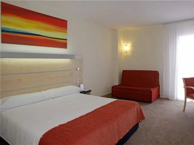B&B Hotel Girona 3 サルト 3*,  スペイン