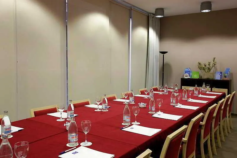 B&B Hotel Girona 3 サルト