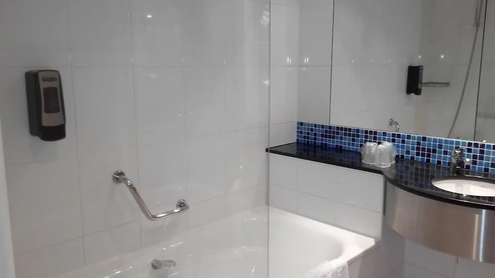 B&B Hotel Girona 3 サルト